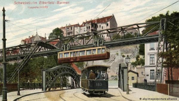 قطار آویخته آلمان 120 ساله شد؛ با این شاهکار مهندسی آشنا شوید
