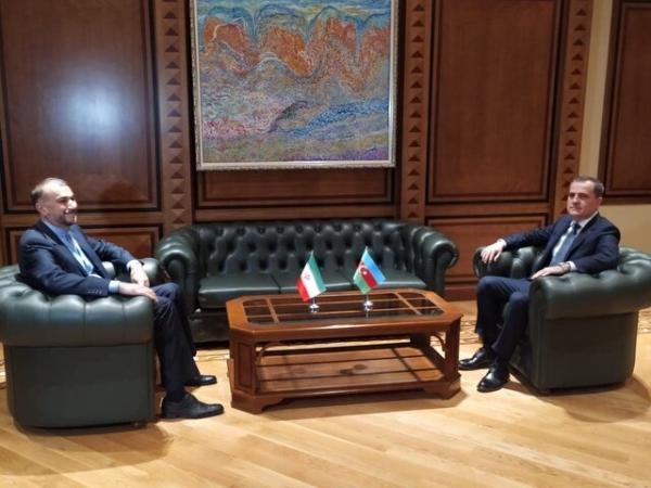 رایزنی وزیرخارجه ایران با همتای آذربایجانی خود در باکو