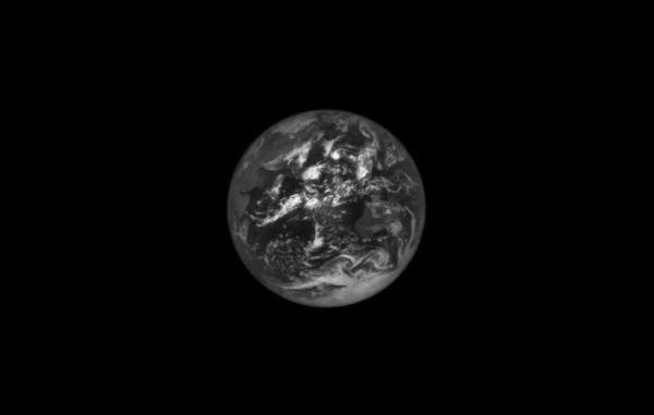 فضاپیمای لوسی نمایی فراموش نشدنی از تنهایی سیاره زمین ثبت کرد