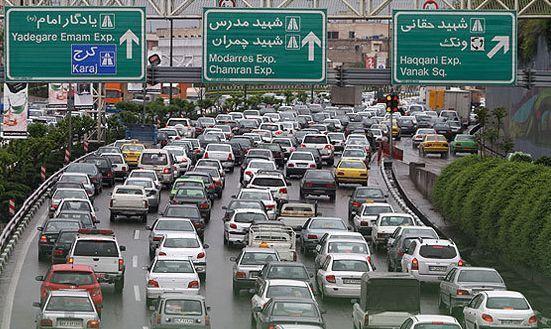 آغار واگذاری 630 دستگاه ون تاکسی در تهران